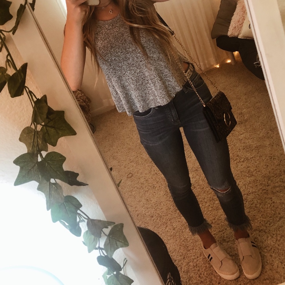 Grey tank